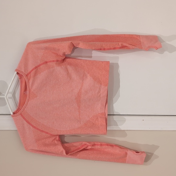 Crop sports tee - Picture 3 of 4